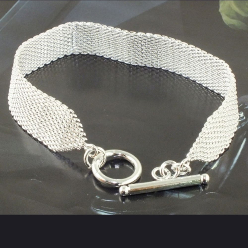 Bracelet brand new